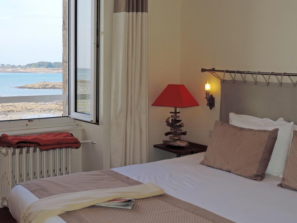 Hotel Aux Tamaris - Vue Mer Роскофф Номер фото