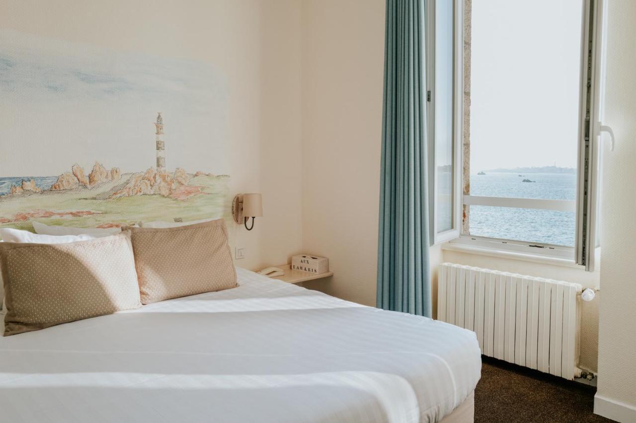 Hotel Aux Tamaris - Vue Mer Роскофф Екстер'єр фото
