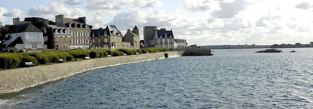 Hotel Aux Tamaris - Vue Mer Роскофф Екстер'єр фото
