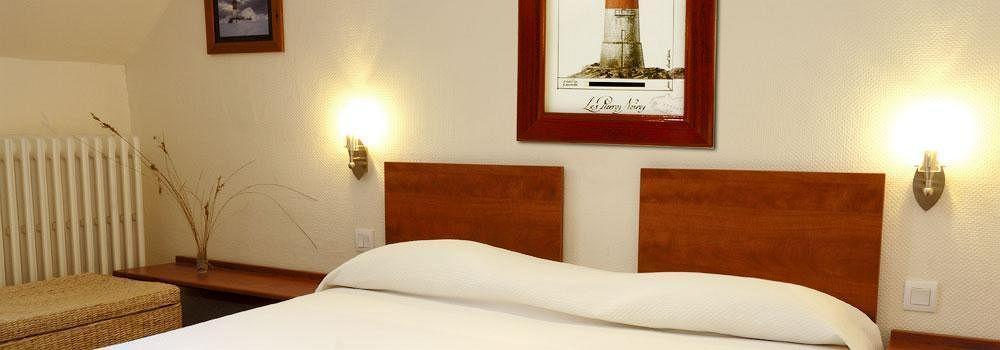 Hotel Aux Tamaris - Vue Mer Роскофф Екстер'єр фото