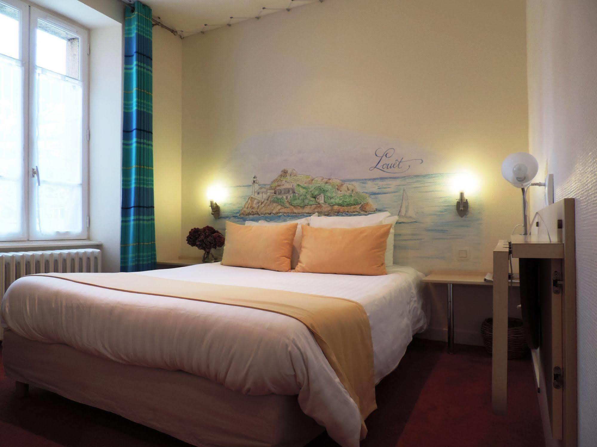 Hotel Aux Tamaris - Vue Mer Роскофф Екстер'єр фото